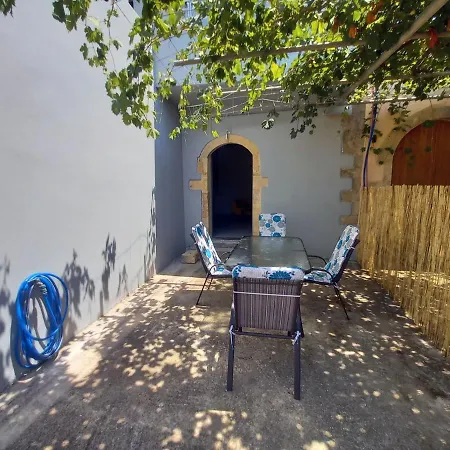 Dom wakacyjny Kampia Village House *